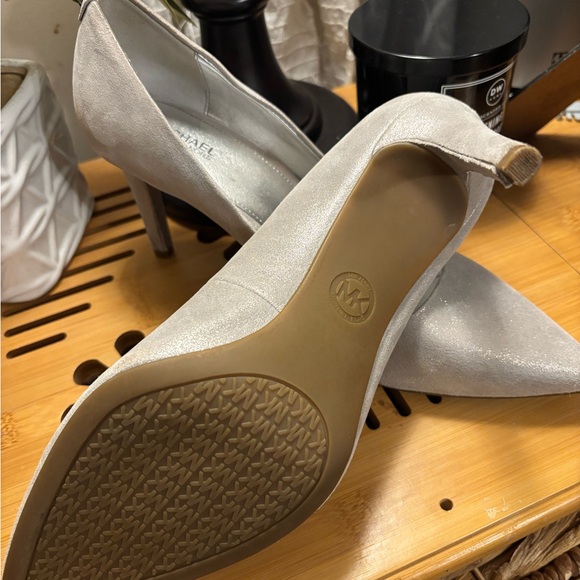 Michael Kors Women's Silver Pumps - Picture 6 of 6